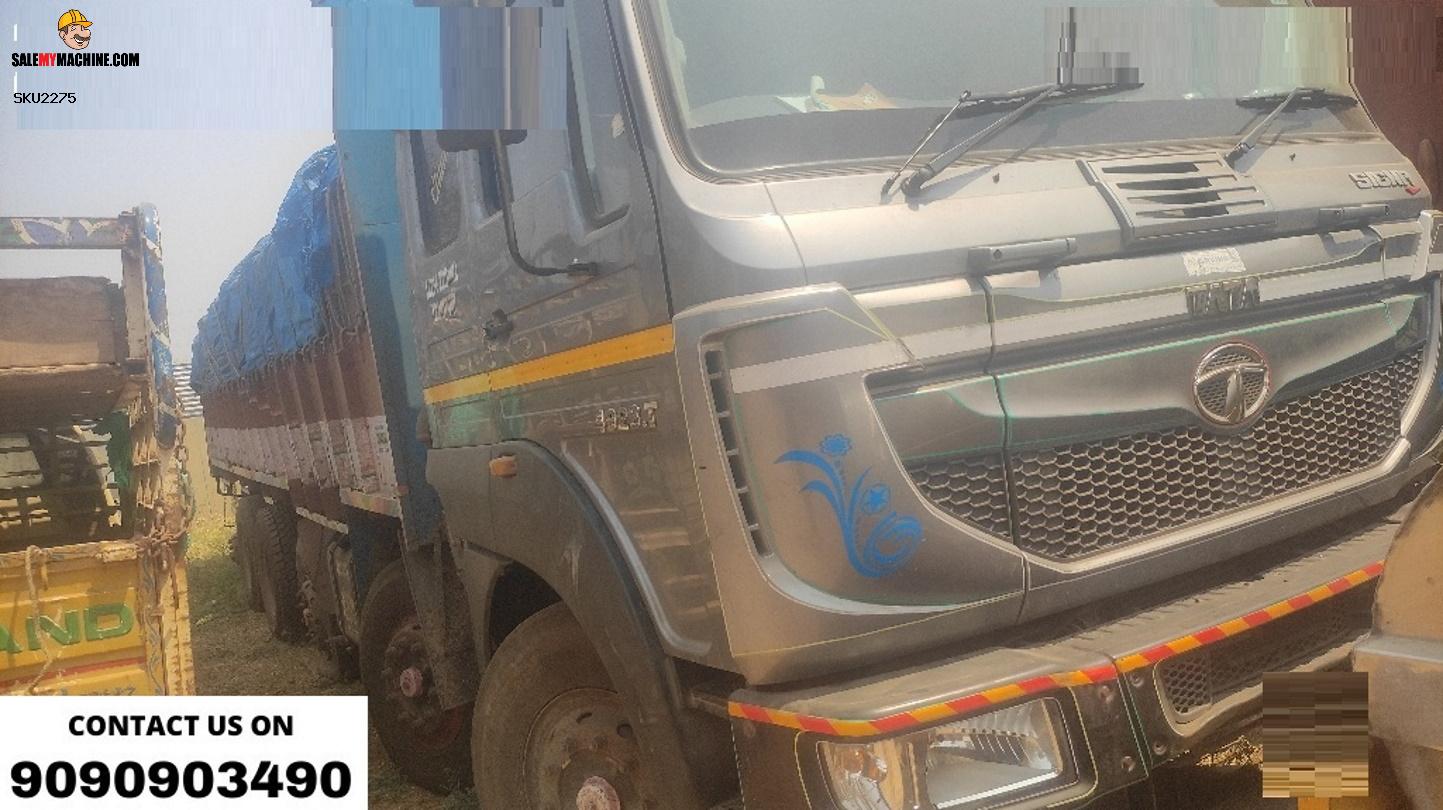 TATA SIGNA 4923 T 16 WHEELER TRUCK